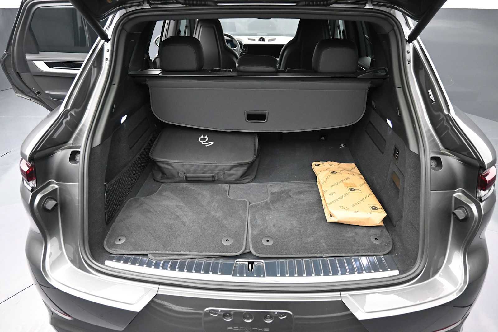 New 2026 Porsche Cayenne S AWD/4WD image 19