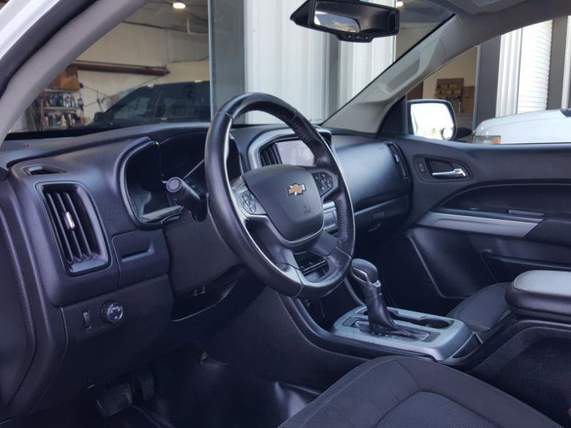 Used 2022 Chevrolet Colorado LT w/ Fleet Safety Package image 12