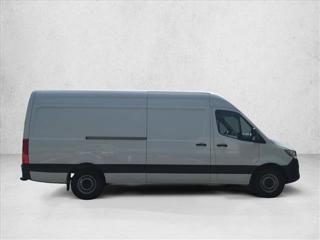 Used 2023 Mercedes-Benz Sprinter 2500 image 4