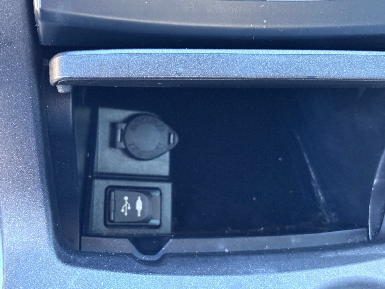 Used 2017 Toyota Camry LE FWD image 31