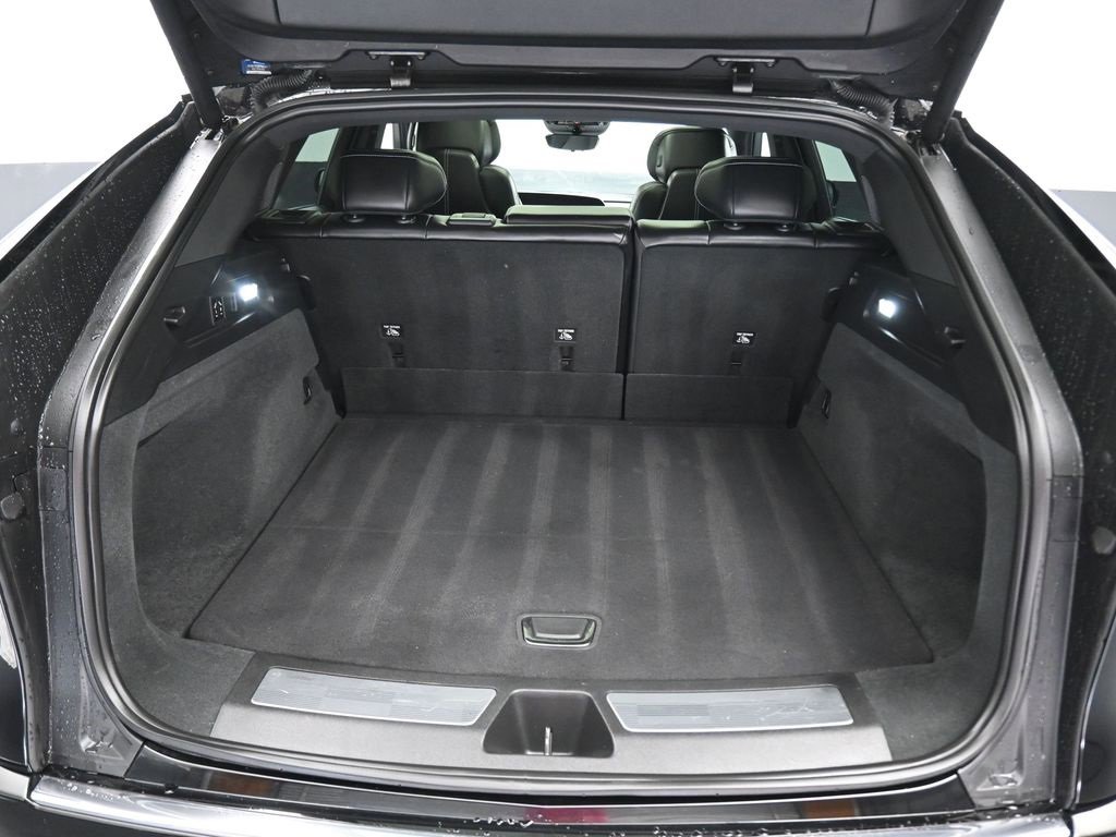 Used 2023 Cadillac Lyriq 2WD image 52