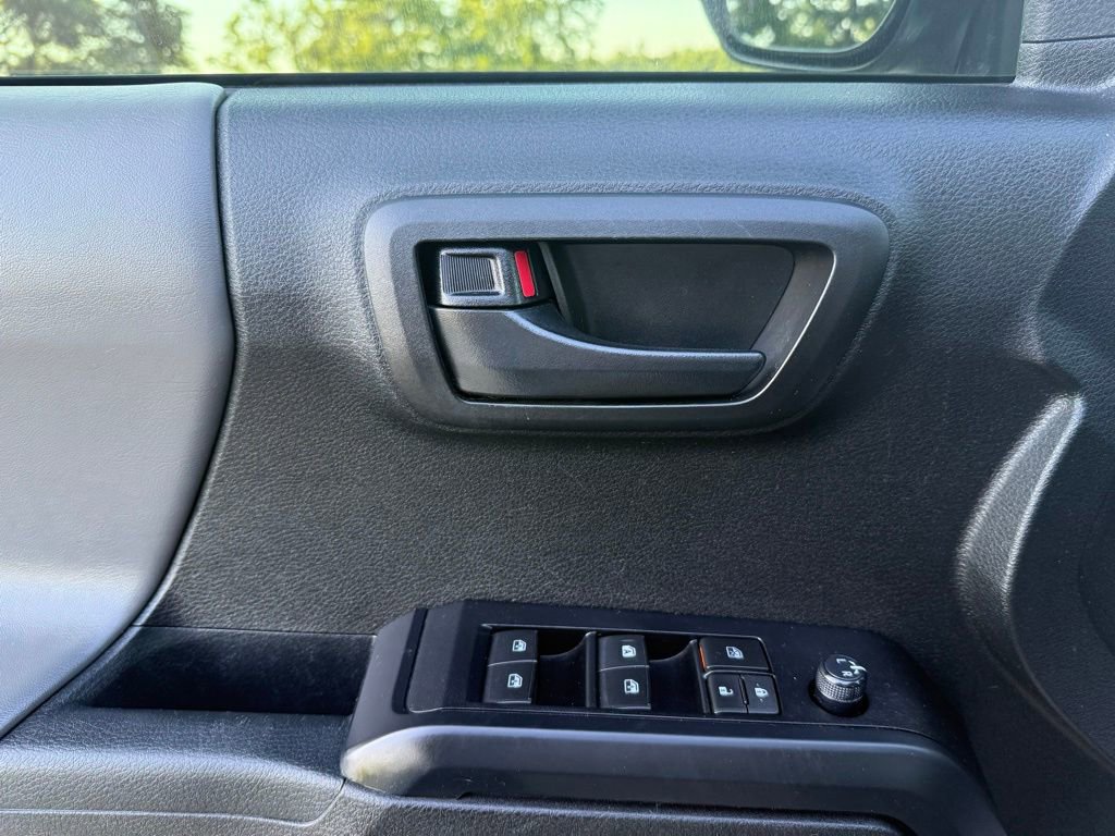 Used 2022 Toyota Tacoma SR w/ SR Convenience Package RWD image 22