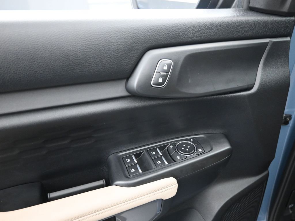 Used 2025 Ford Ranger XLT image 11