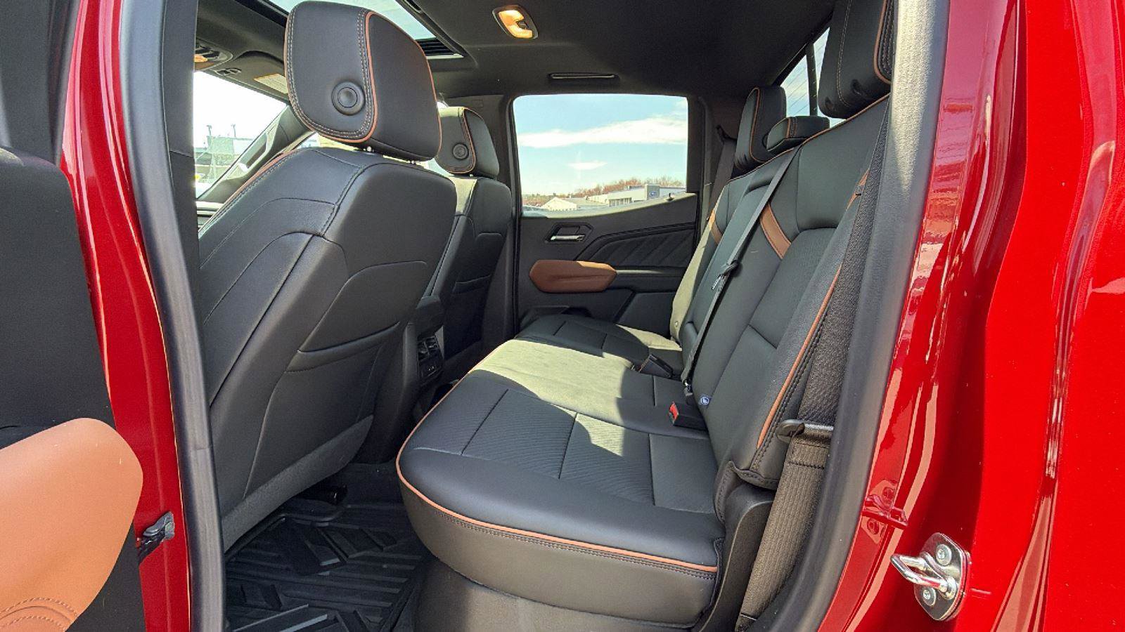 New 2026 GMC Canyon AT4 w/ Technology Plus Package image 37