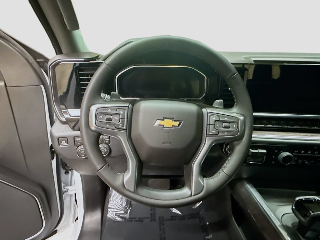 New 2026 Chevrolet Silverado 1500 LTZ w/ LTZ Premium Package AWD/4WD image 11