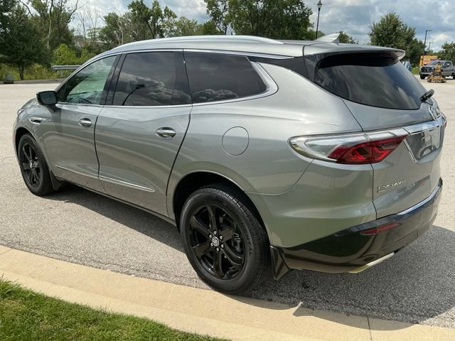 Used 2023 Buick Enclave Essence w/ Experience Buick Package AWD/4WD image 4
