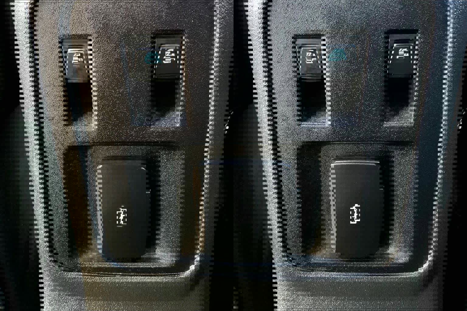 Used 2023 Ford Bronco Badlands image 34