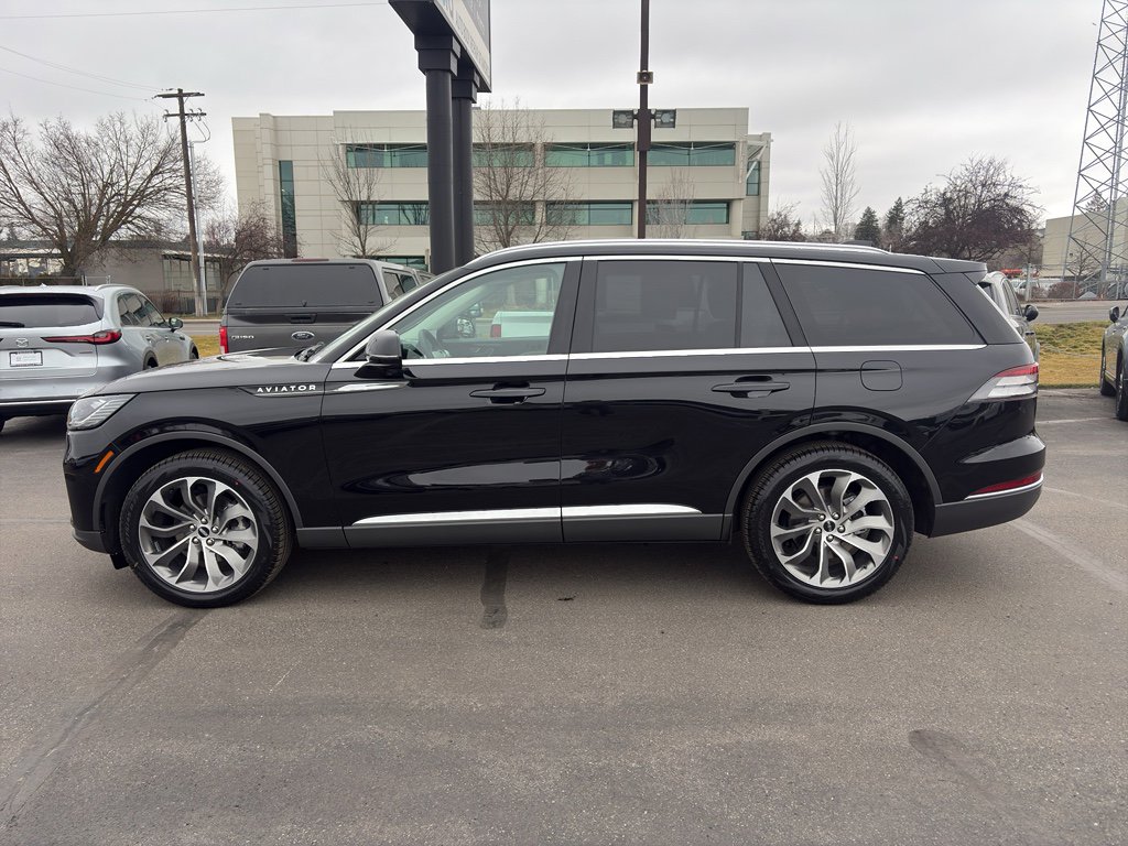 New 2026 Lincoln Aviator Premiere image 4