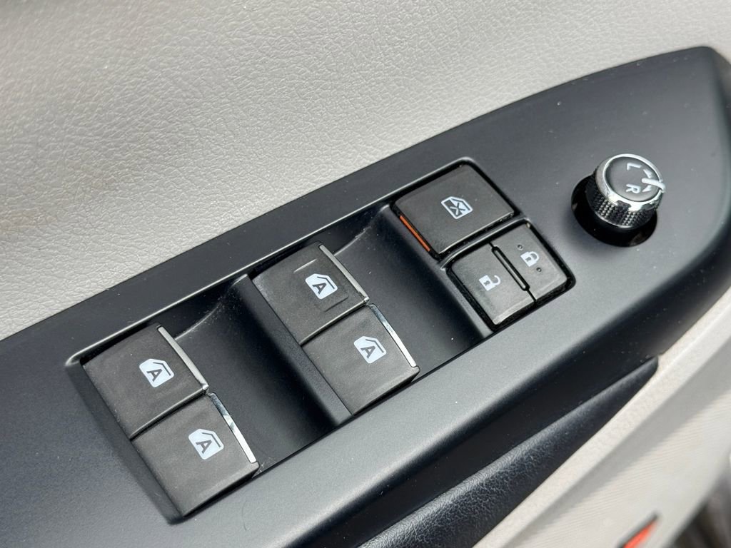 Used 2015 Toyota Highlander Limited image 13