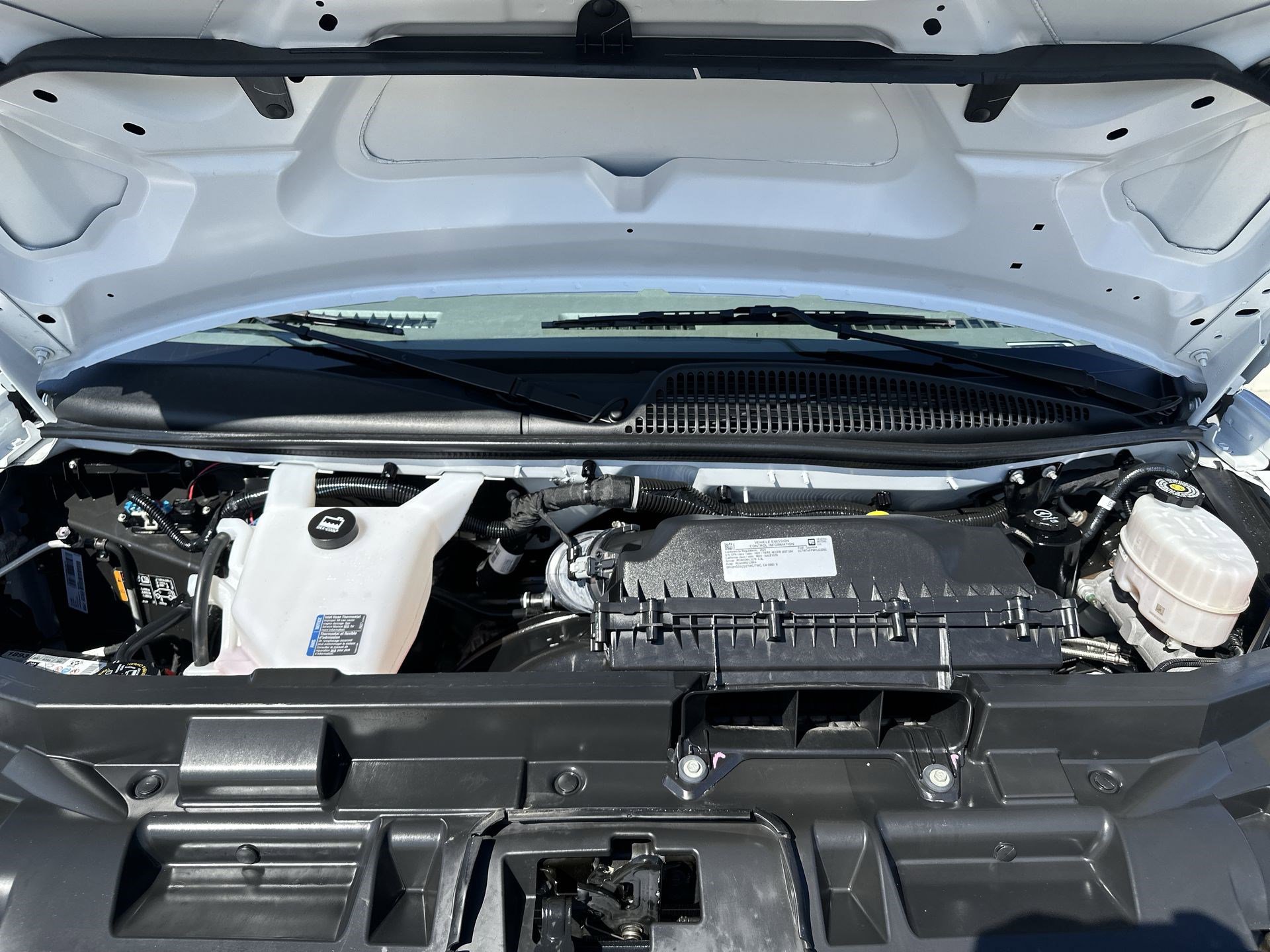 Used 2024 GMC Savana 2500 w/ Driver Convenience Package image 16