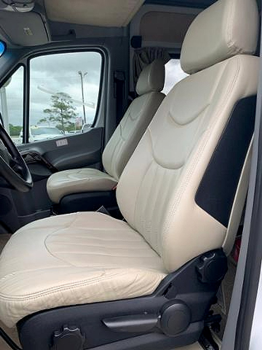 Used 2012 Mercedes-Benz Sprinter 3500 image 9