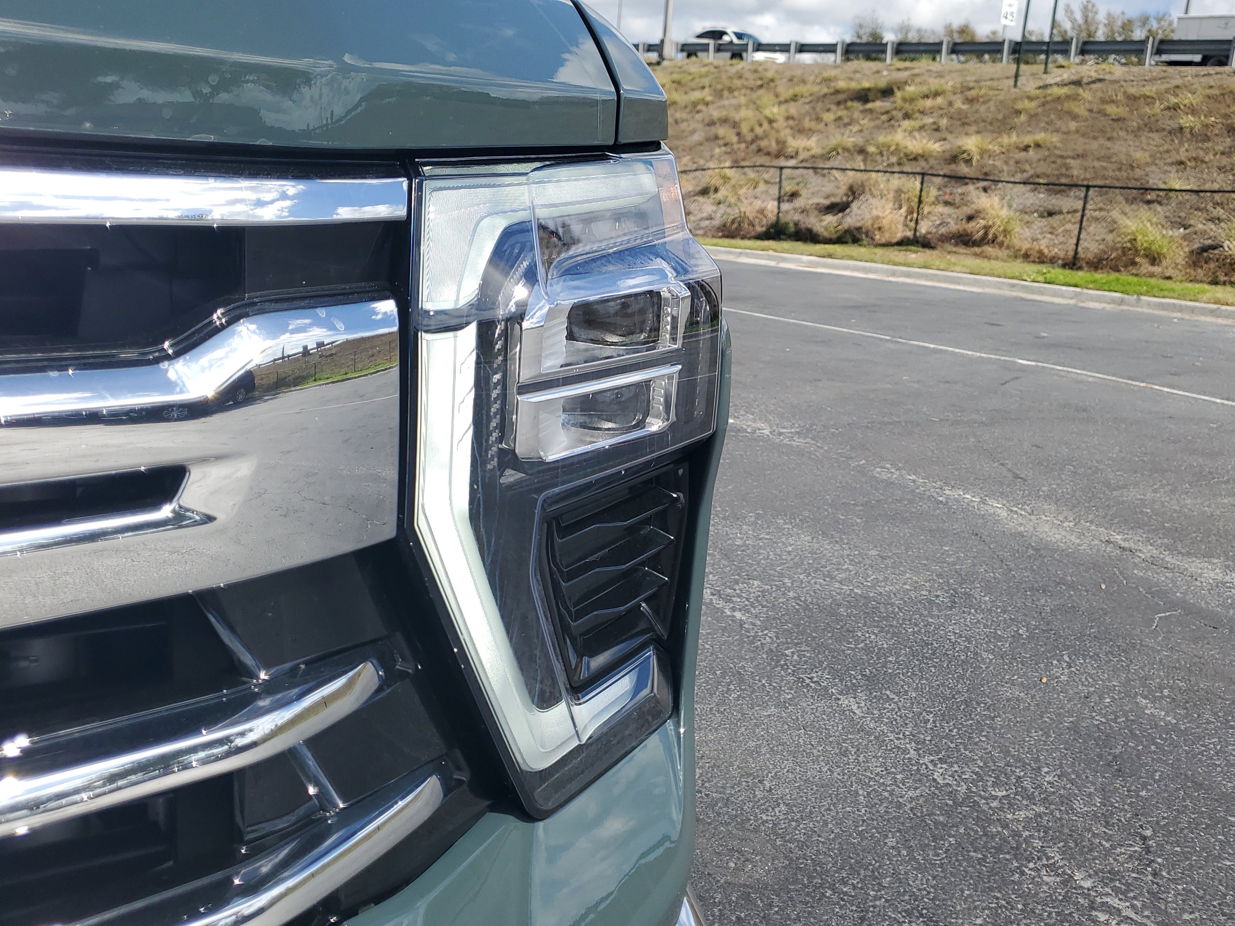 Used 2026 Chevrolet Silverado 3500 LTZ w/ LTZ Premium Package image 3