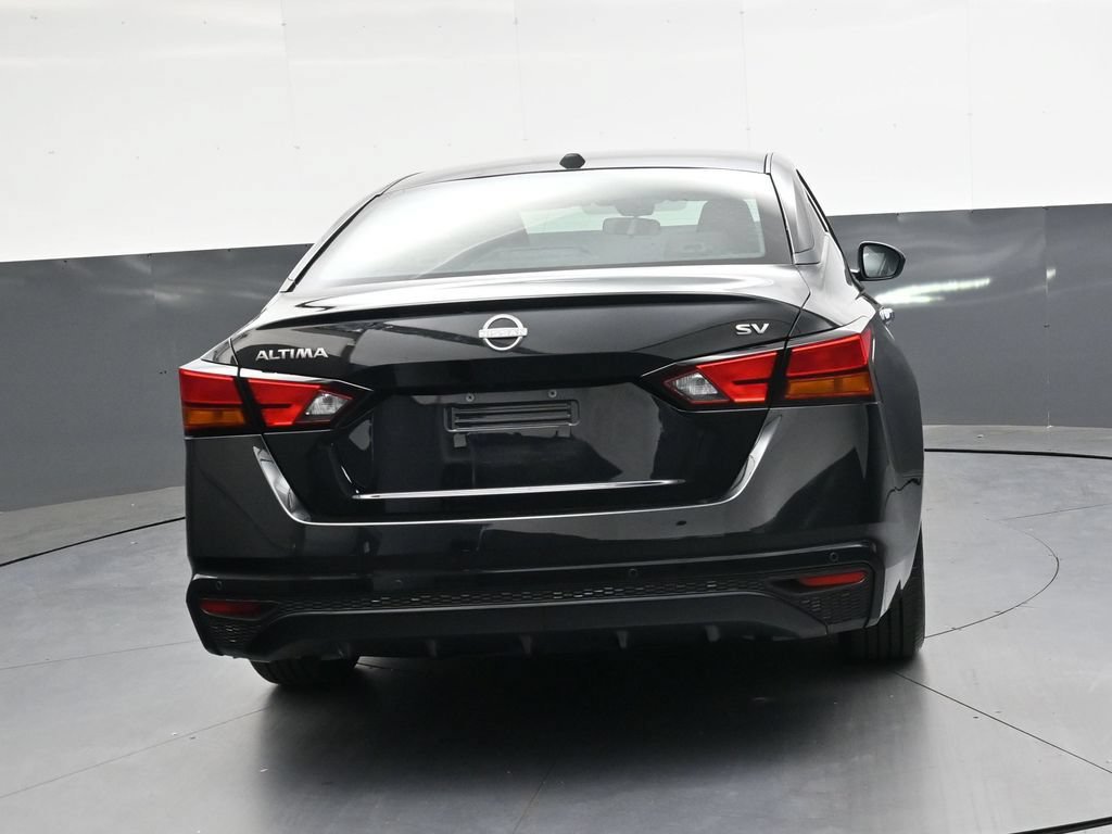 Used 2024 Nissan Altima 2.5 SV FWD image 5
