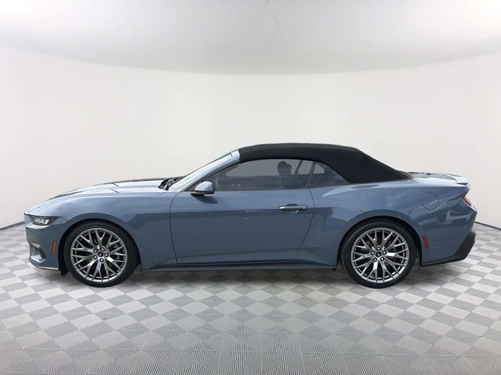 Used 2024 Ford Mustang Premium RWD image 14