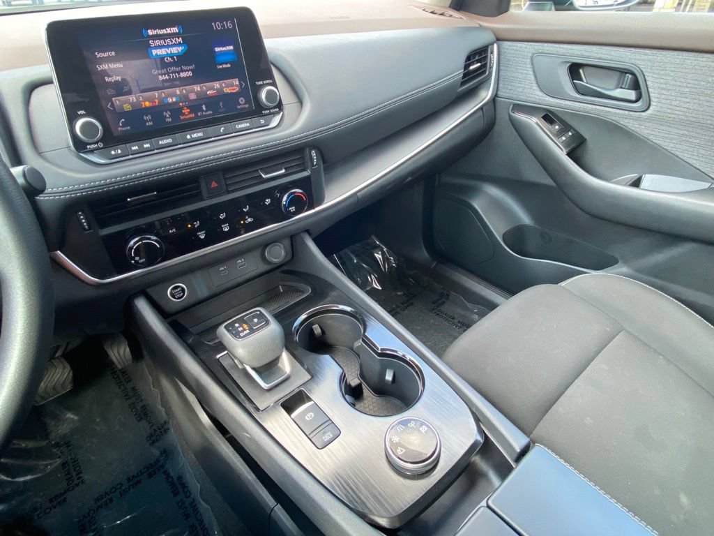 Used 2023 Nissan Rogue S AWD/4WD image 28