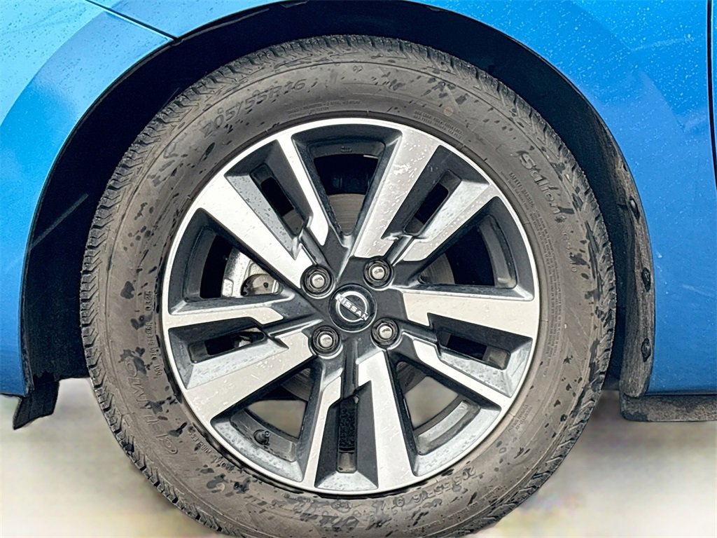 Used 2024 Nissan Versa SV image 27