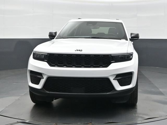 New 2025 Jeep Grand Cherokee Altitude image 5