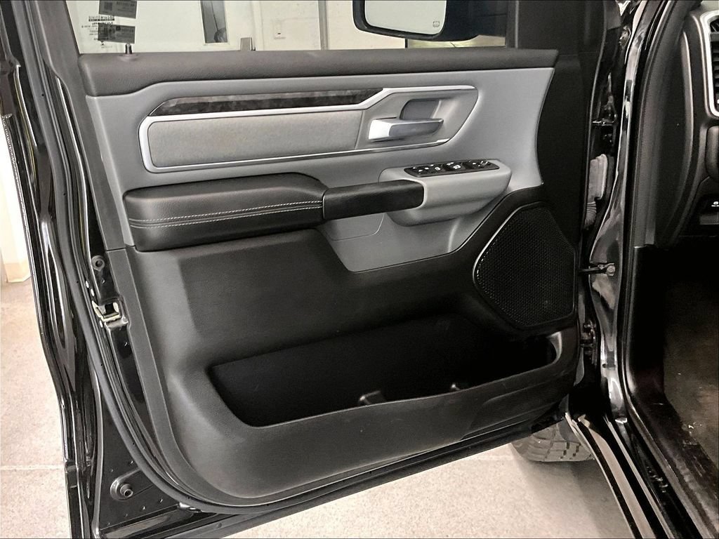 Used 2023 RAM 1500 Big Horn AWD/4WD image 9
