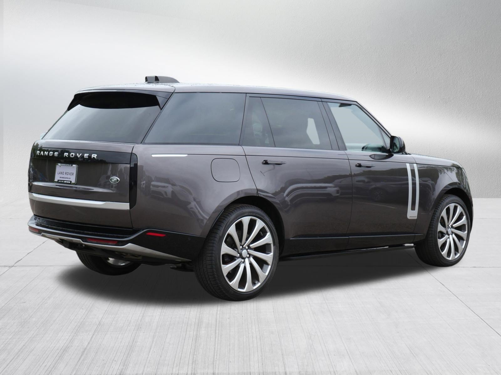 Used 2023 Land Rover Range Rover Long Wheelbase Autobiography AWD/4WD image 5