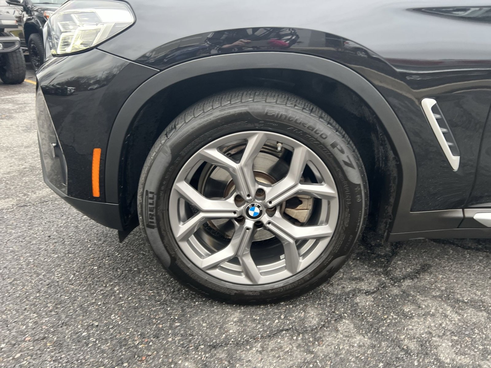 Used 2023 BMW X4 xDrive30i w/ Premium Package image 12