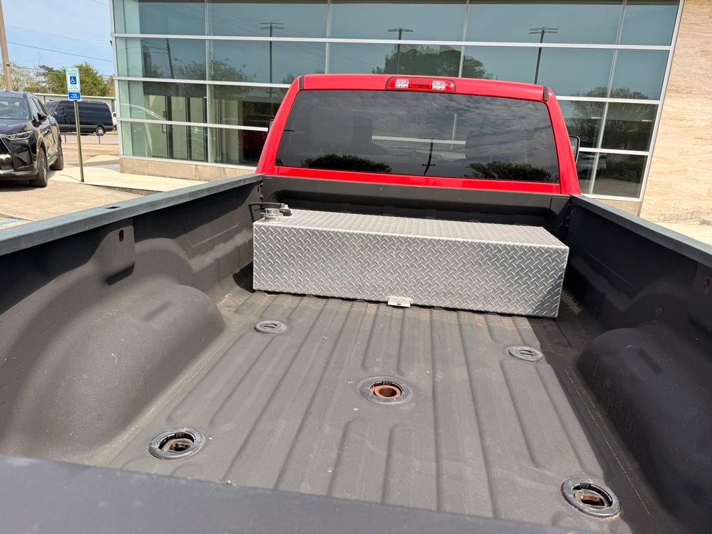 Used 2018 RAM 3500 Tradesman w/ Chrome Appearance Group image 10