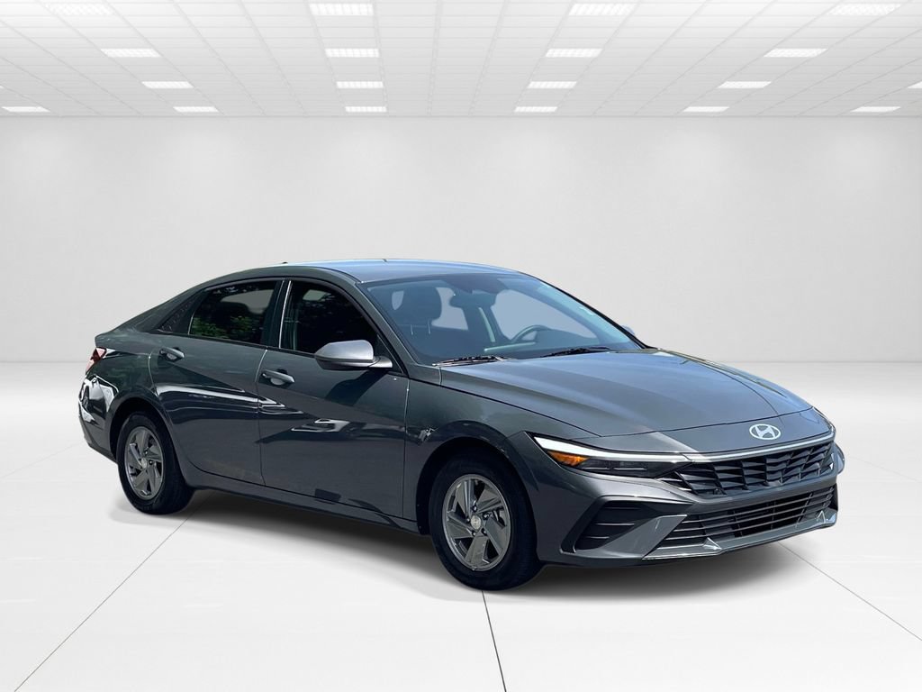 Certified 2025 Hyundai Elantra SE FWD video 1