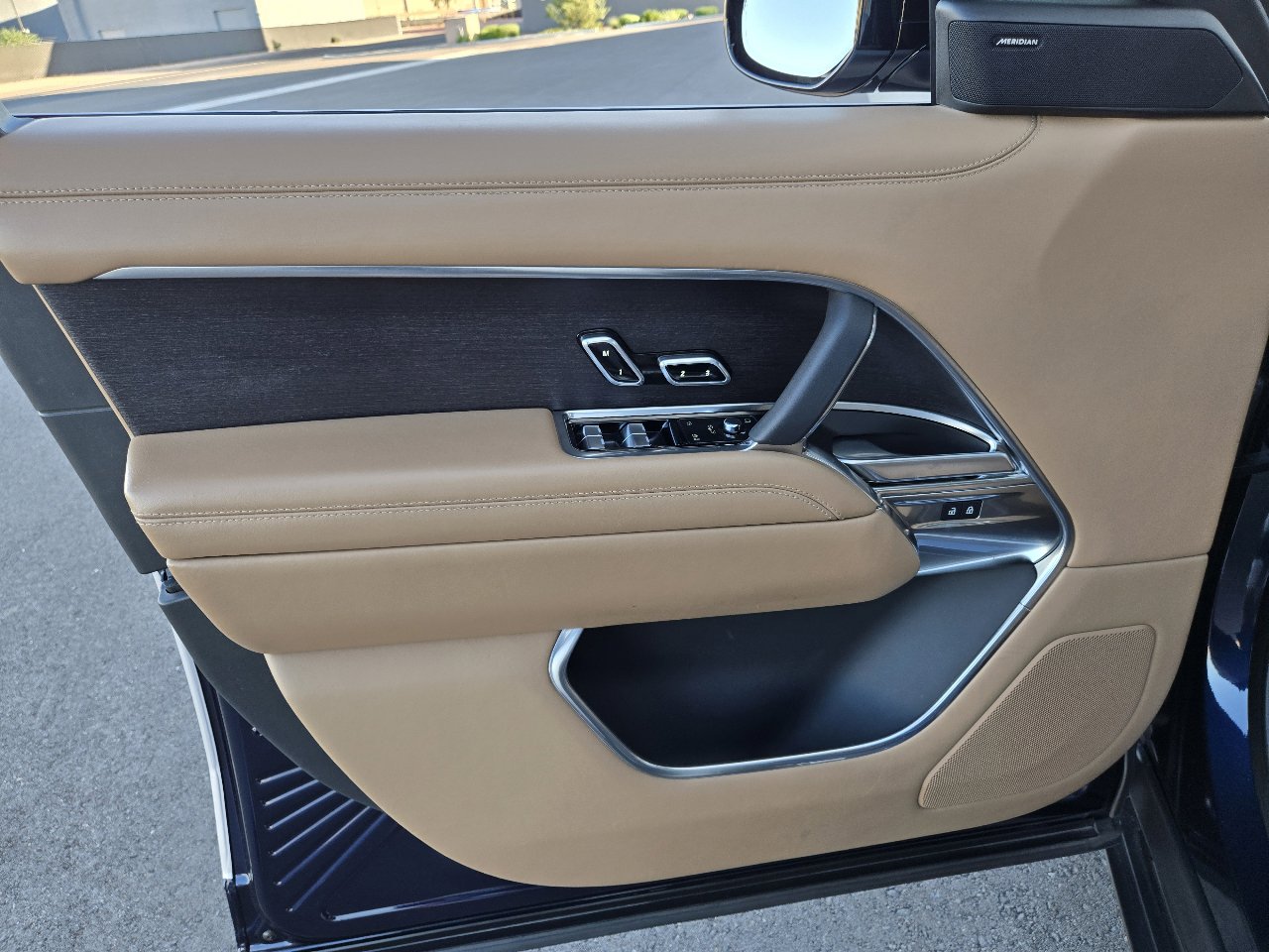 Used 2023 Land Rover Range Rover SE image 56