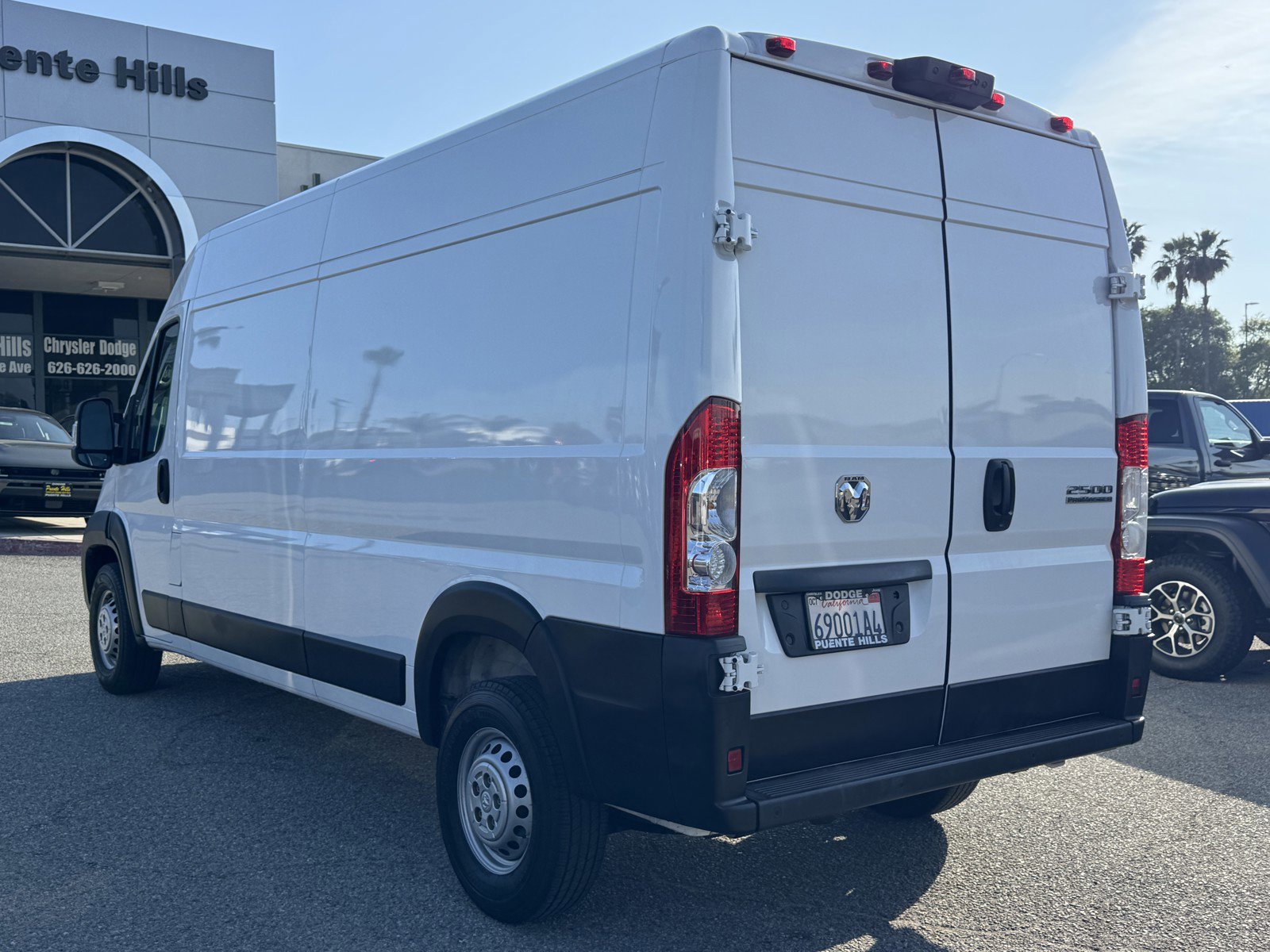 Used 2024 RAM ProMaster 2500 w/ Safety Group image 4