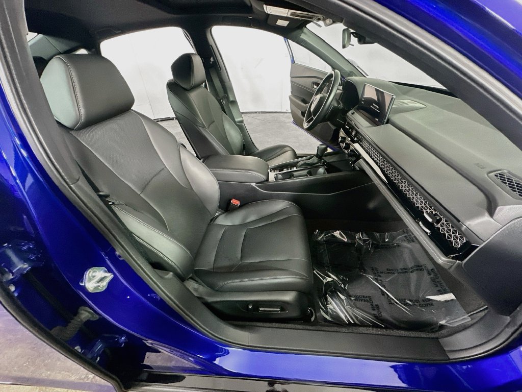 Used 2025 Honda Accord Sport image 14