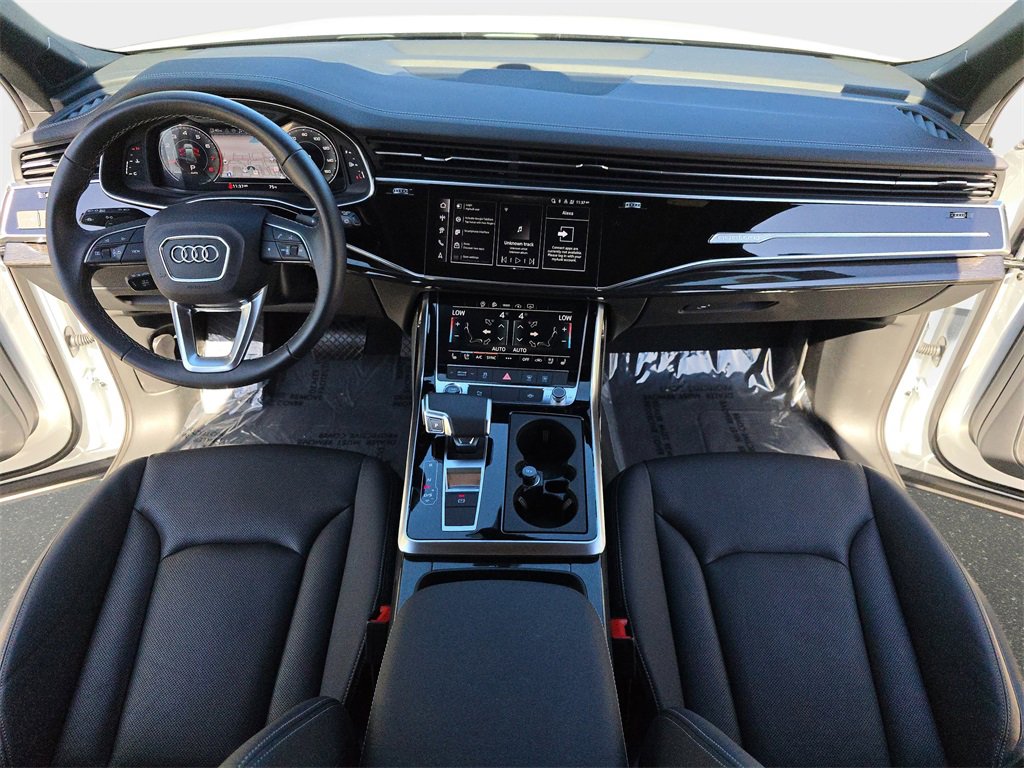 Certified 2025 Audi Q7 3.0T Premium Plus image 9