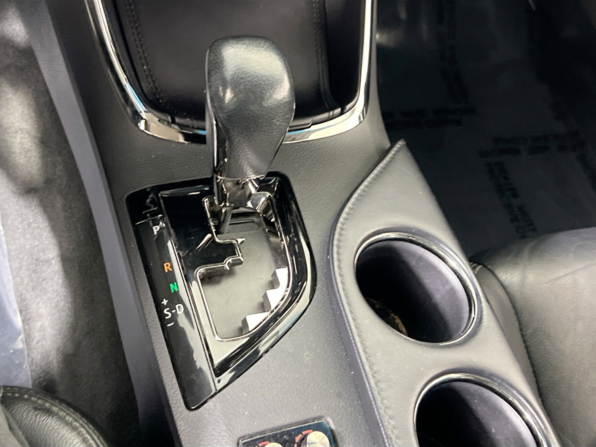 Used 2017 Toyota Avalon XLE image 16