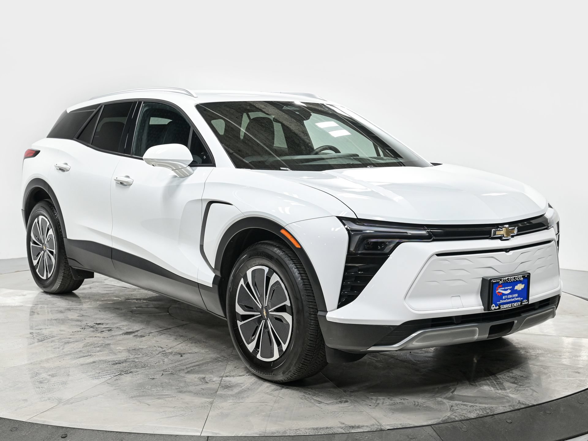 Used 2024 Chevrolet Blazer EV LT AWD/4WD image 8