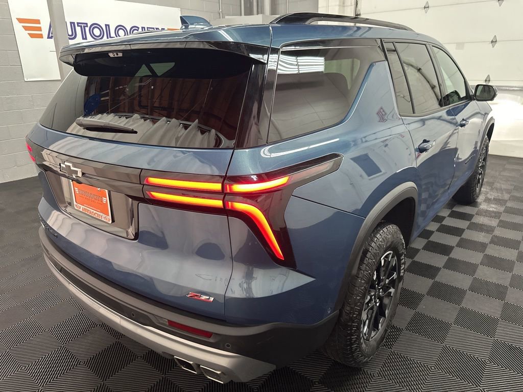 Used 2025 Chevrolet Traverse Z71 w/ Enhanced Driving Package image 10