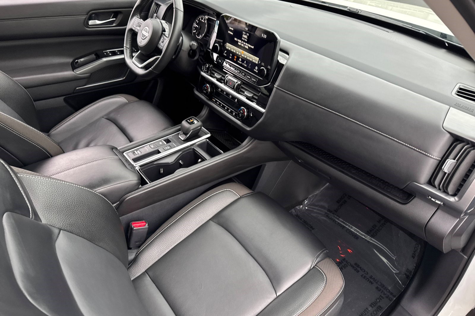 Used 2024 Nissan Pathfinder SL w/ SL Premium Package image 33