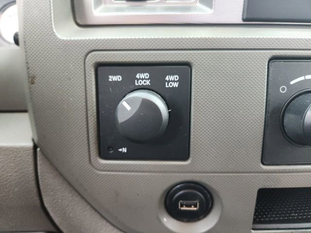 Used 2007 Dodge Ram 1500 Truck SLT image 23