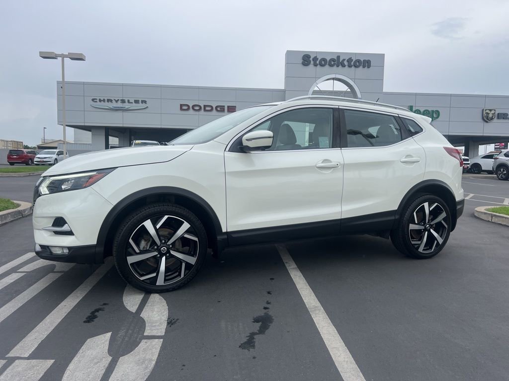 Used 2022 Nissan Rogue Sport SL w/ Premium Package AWD/4WD image 1