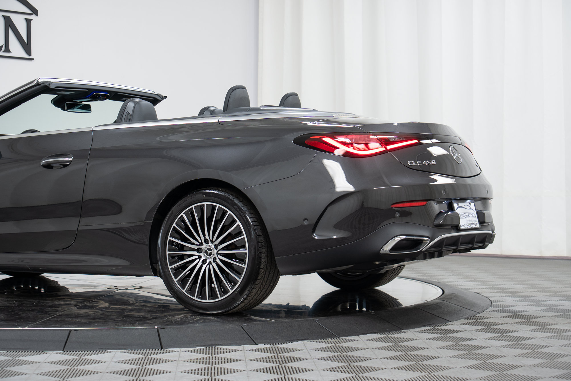 Certified 2024 Mercedes-Benz CLE 450 4MATIC Cabriolet image 31
