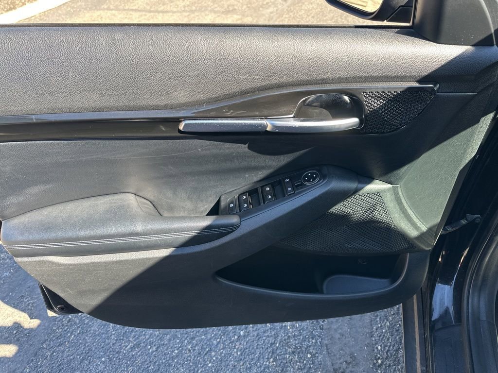 Used 2021 Kia Seltos S image 32