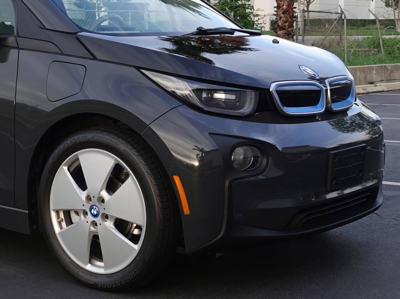 Used 2015 BMW i3 w/ Range Extender RWD image 26