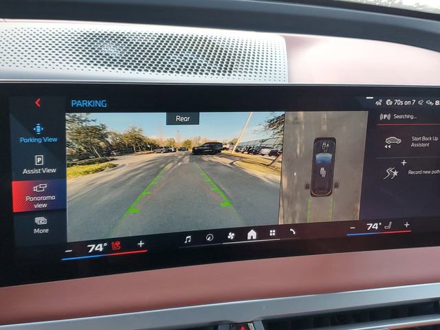 Used 2025 BMW iX M60 image 21