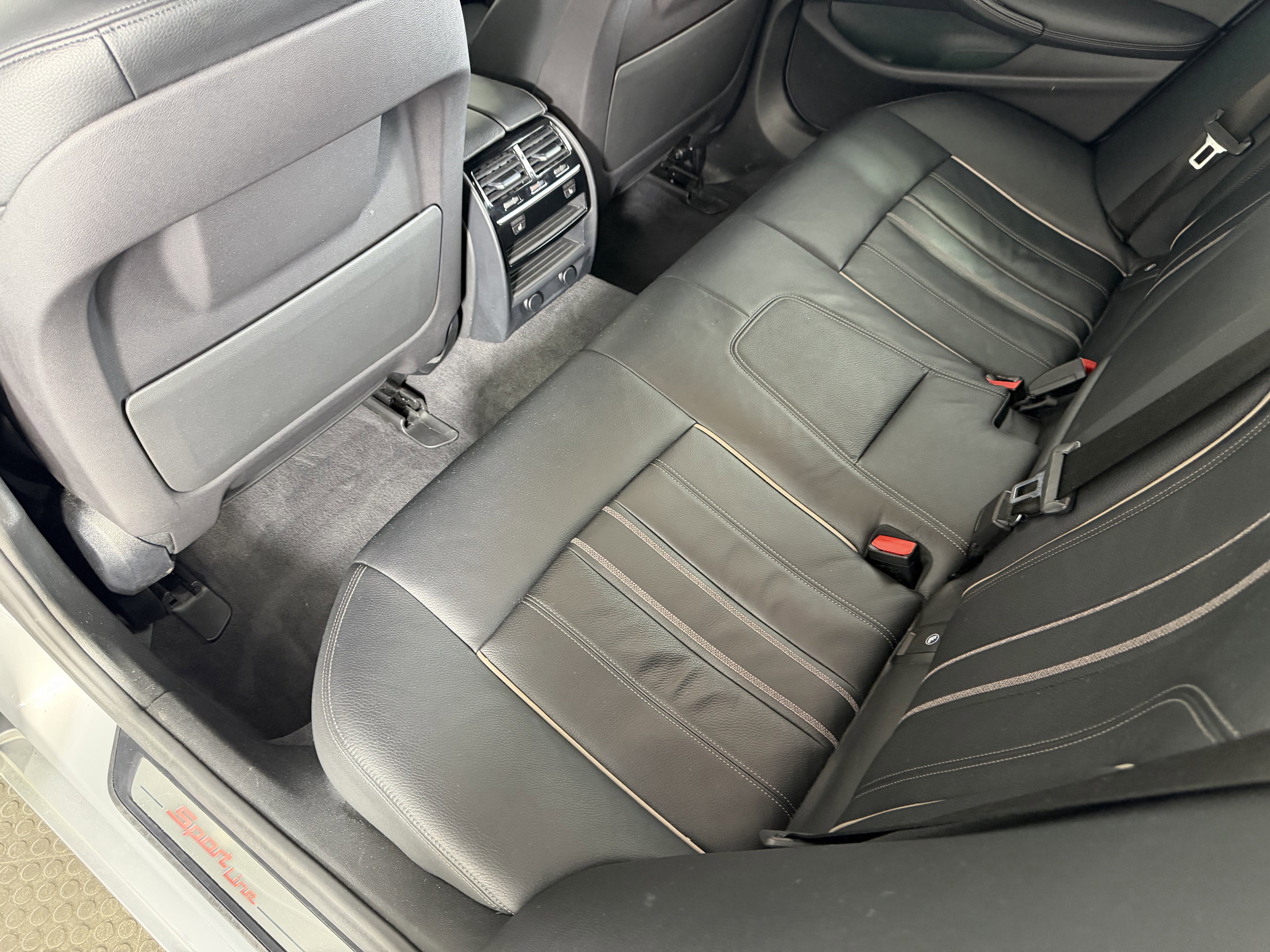 Used 2018 BMW 530i xDrive image 16