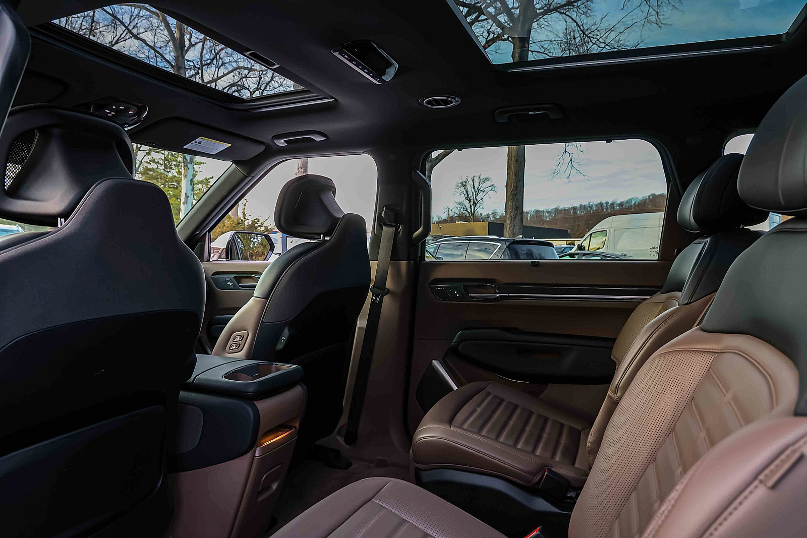 Certified 2024 Kia EV9 Land image 19