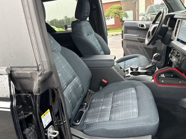 Used 2025 Ford Bronco Heritage Edition AWD/4WD image 27