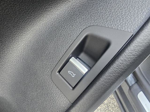 New 2025 Audi RS Q8 performance image 21