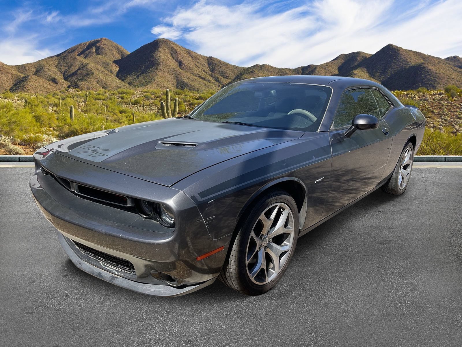Used 2015 Dodge Challenger R/T Plus RWD image 2