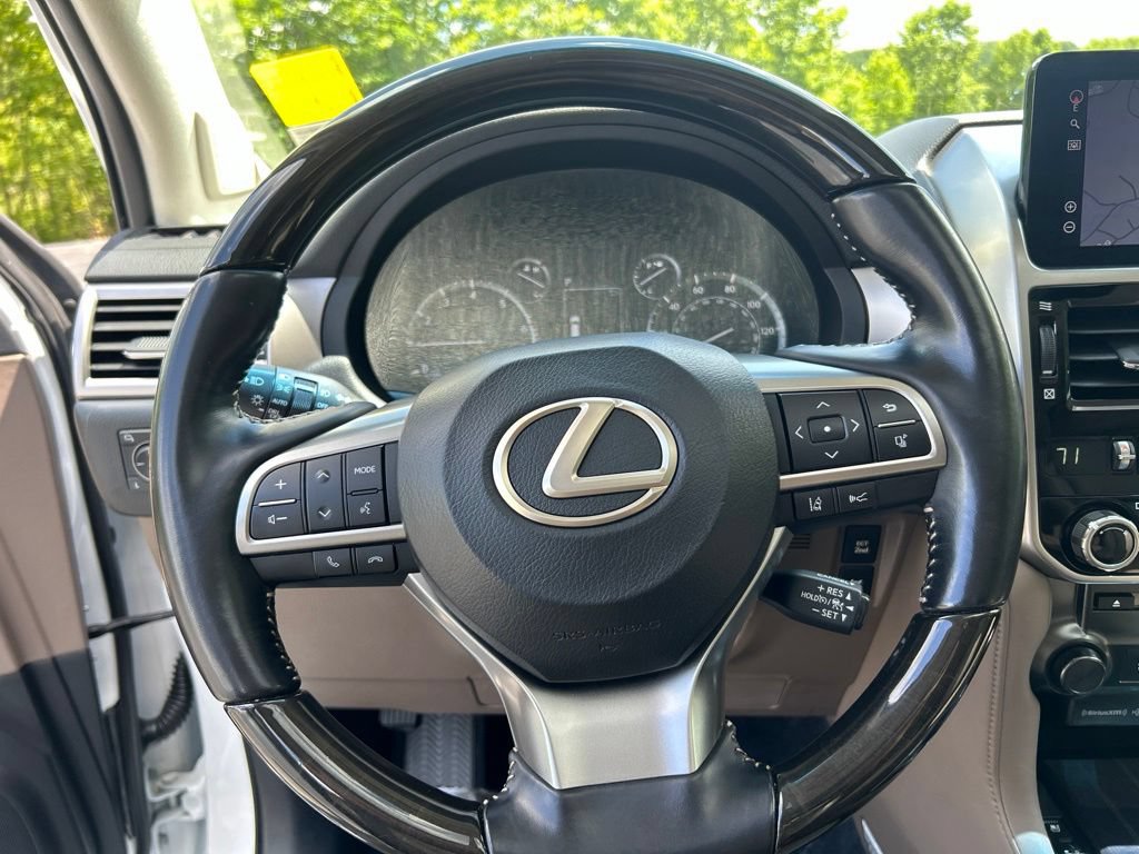 Used 2022 Lexus GX 460 Luxury w/ Sport Design Package AWD/4WD image 15