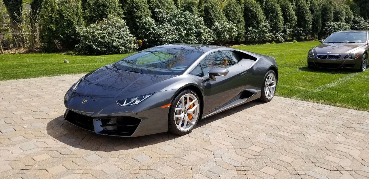Used 2018 Lamborghini Huracan LP 580-2 RWD image 1