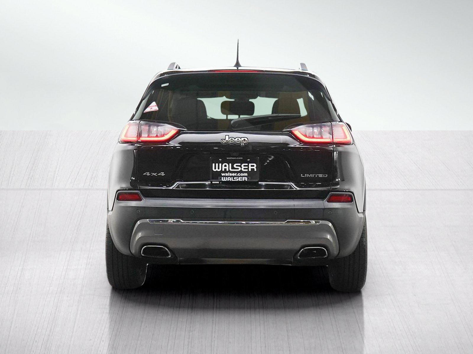 Used 2019 Jeep Cherokee Limited AWD/4WD image 4