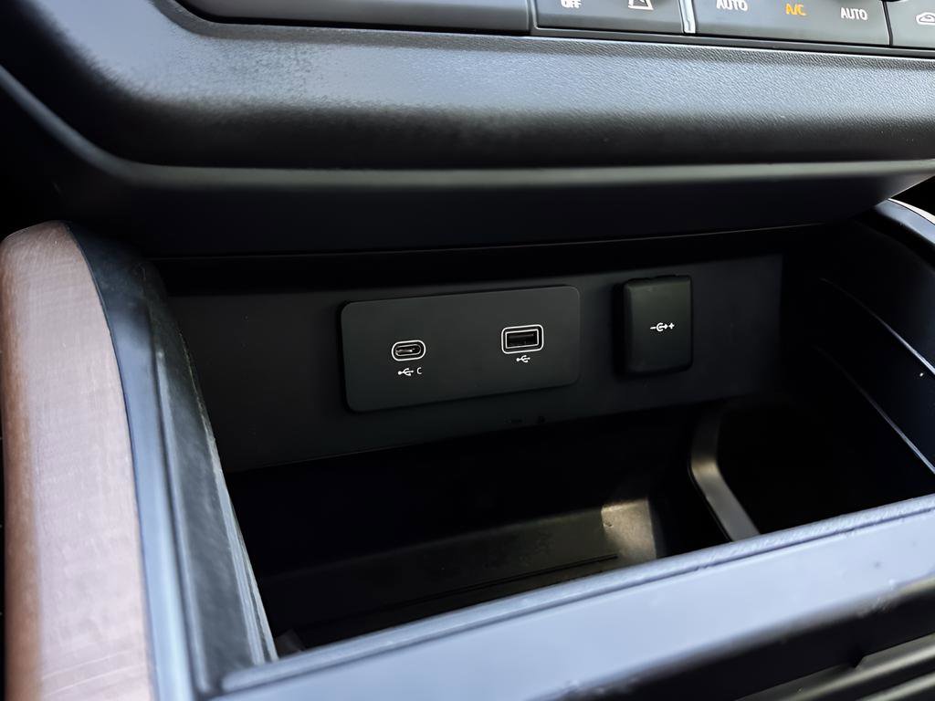 Used 2020 Land Rover Defender 110 X image 14