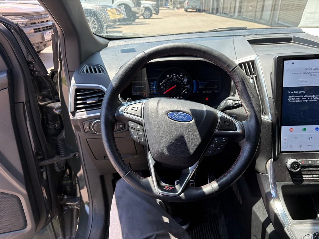 Certified 2024 Ford Edge ST w/ Equipment Group 401A AWD/4WD image 19